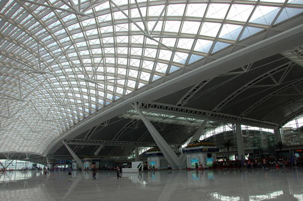 Hall stacji kolejowej w Guangzhou - zdjęcia z Chin