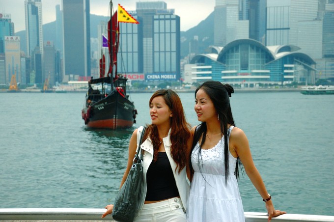 Chińskie turystki w Hong Kongu - zdjęcia z Chin