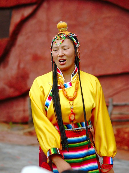 Śpiewaczka z prowincji Yunnan - zdjęcia z Chin