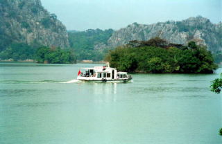 Jezioro w ZhaoQing